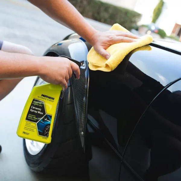 Mothers – Ceara spray cu efect ceramic si luciu intens pentru masina, 710ml