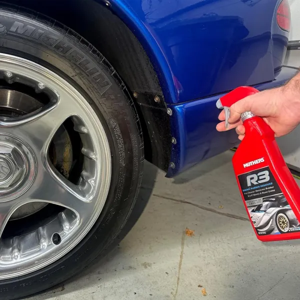 Mothers – Spray pentru indepartarea rapida a urmelor de cauciuc si murdarie, 710ml