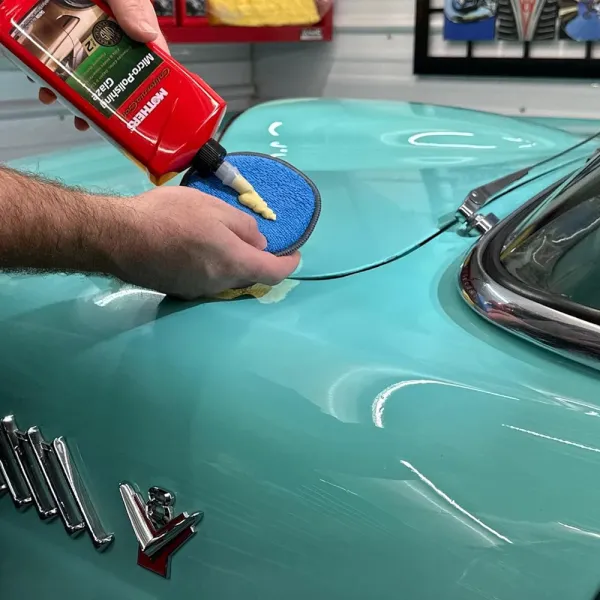 Mothers California Gold – Polish delicat pentru indepartarea oxidarii si pregatirea vopselei, 473ml