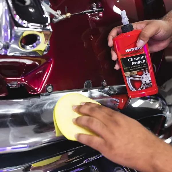 Mothers California Gold – Solutie pentru curatare si protectie elemente cromate, 355ml