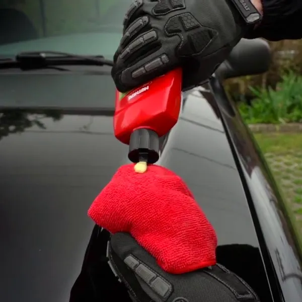 Preview image for the video "How to use MOTHERS Micro Polishing Glaze Step 2".